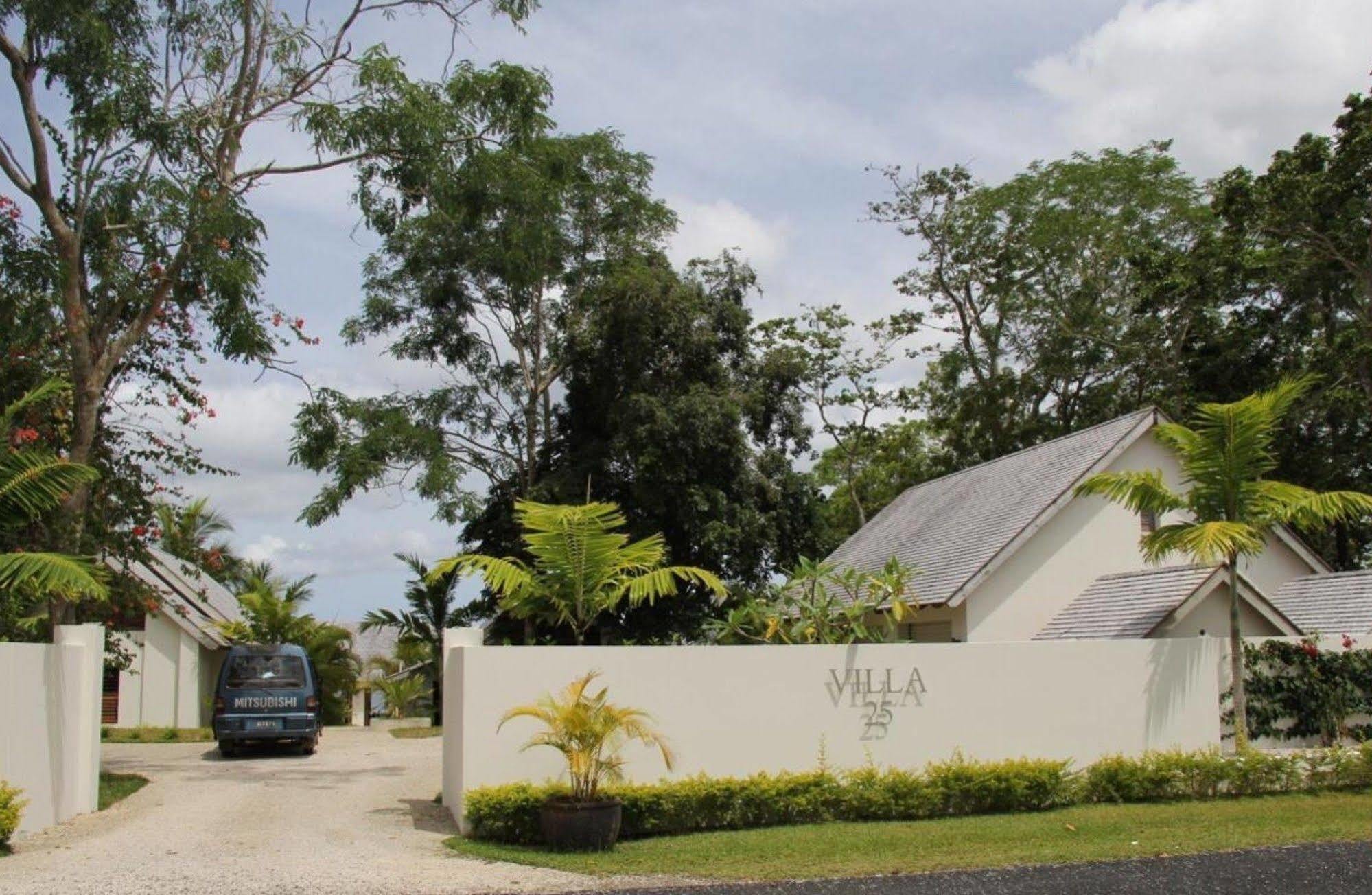 Villa 25 Port Vila Exterior foto